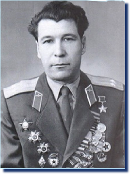 Константинов М